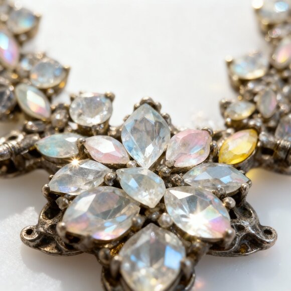 J. Crew Style Crystal Cluster Statement Necklace - Excellent Condition - Picture 3 of 9